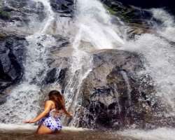 She is a travel enthusiast and visited several countries including Thailand, and Vietnam.